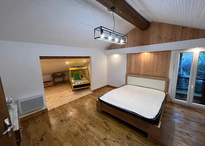 بيت للعطل Jolie Maison En Pierre Esprit Avec Jacuzzi *